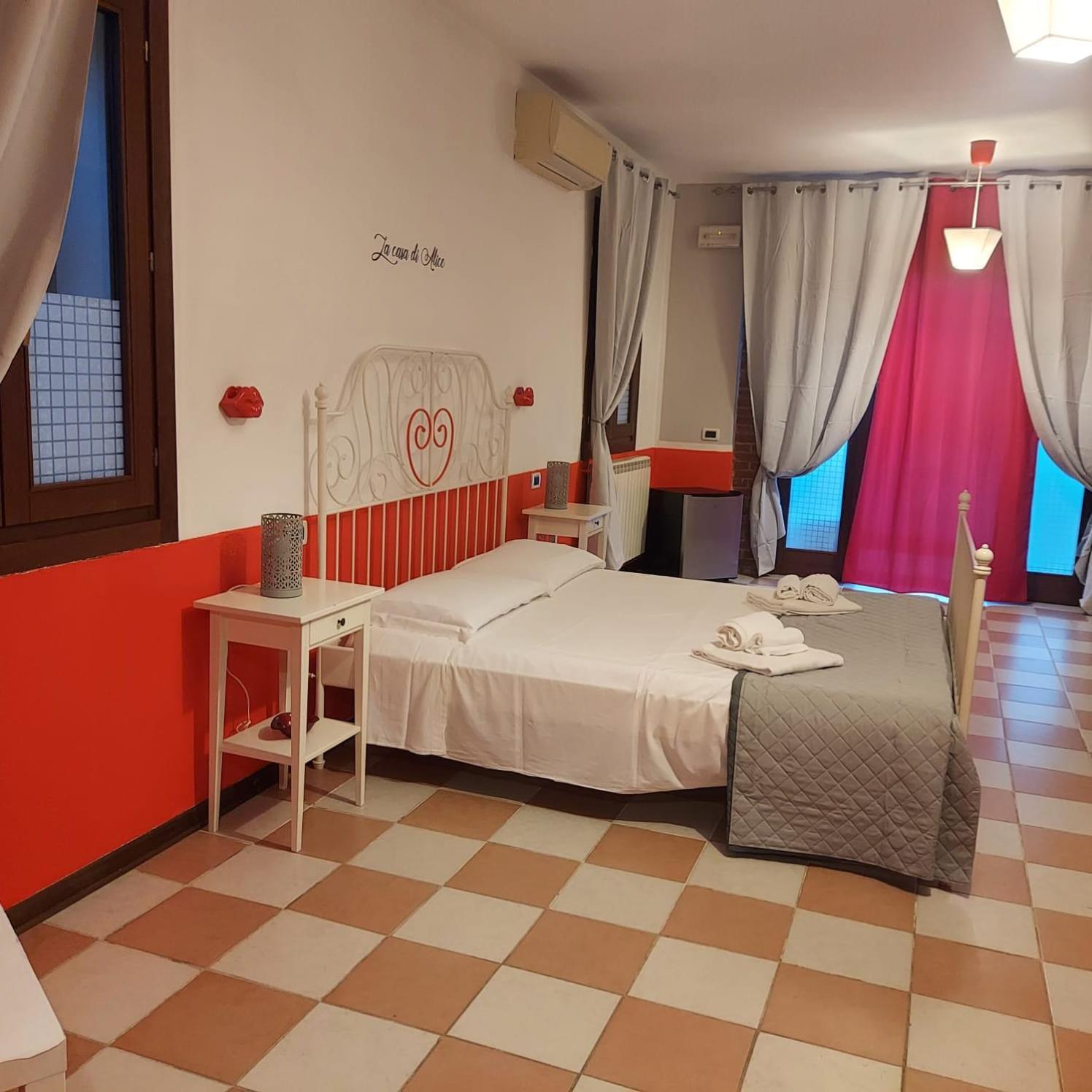 Casa Di Alice Bed & Breakfast Chioggia Bagian luar foto