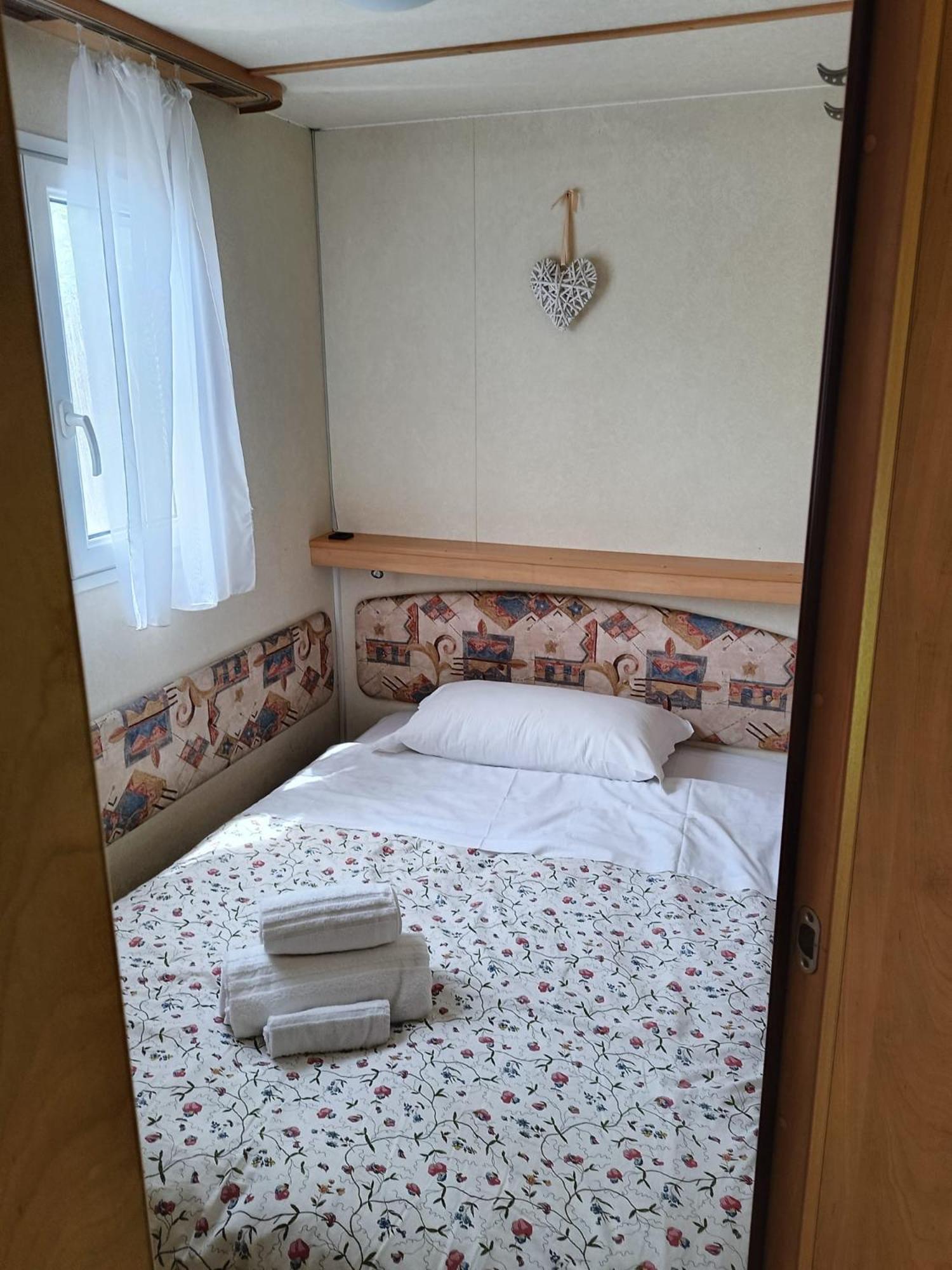 Casa Di Alice Bed & Breakfast Chioggia Bagian luar foto